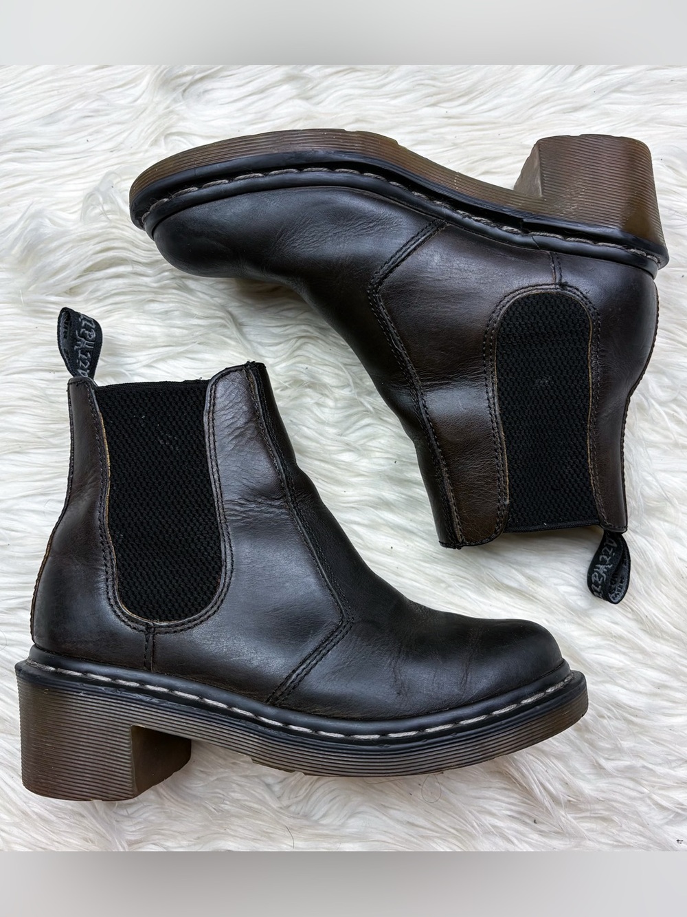 Dr. Martens Cadence Leather Heeled Chelsea Boots Dark Brown Black Womens Size 6